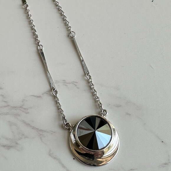 Sarah Coventry Silver Tone Necklace with Faceted Hematite Pendant Modernist Desi - Picture 3 of 9